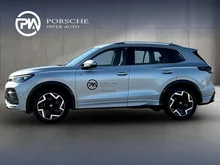 VW Tiguan R-Line TDI DSG in Oyster Silver Metallic