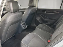 VW Passat Variant Business eTSI DSG in silber - metallic