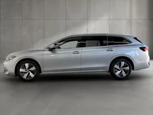 VW Passat Variant Business eTSI DSG in silber - metallic