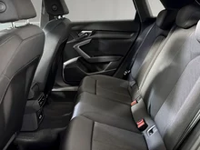 Audi A3 Sportback 30 TFSI in Distriktgrün Metallic