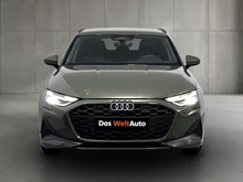 Audi A3 Sportback 30 TFSI in Distriktgrün Metallic