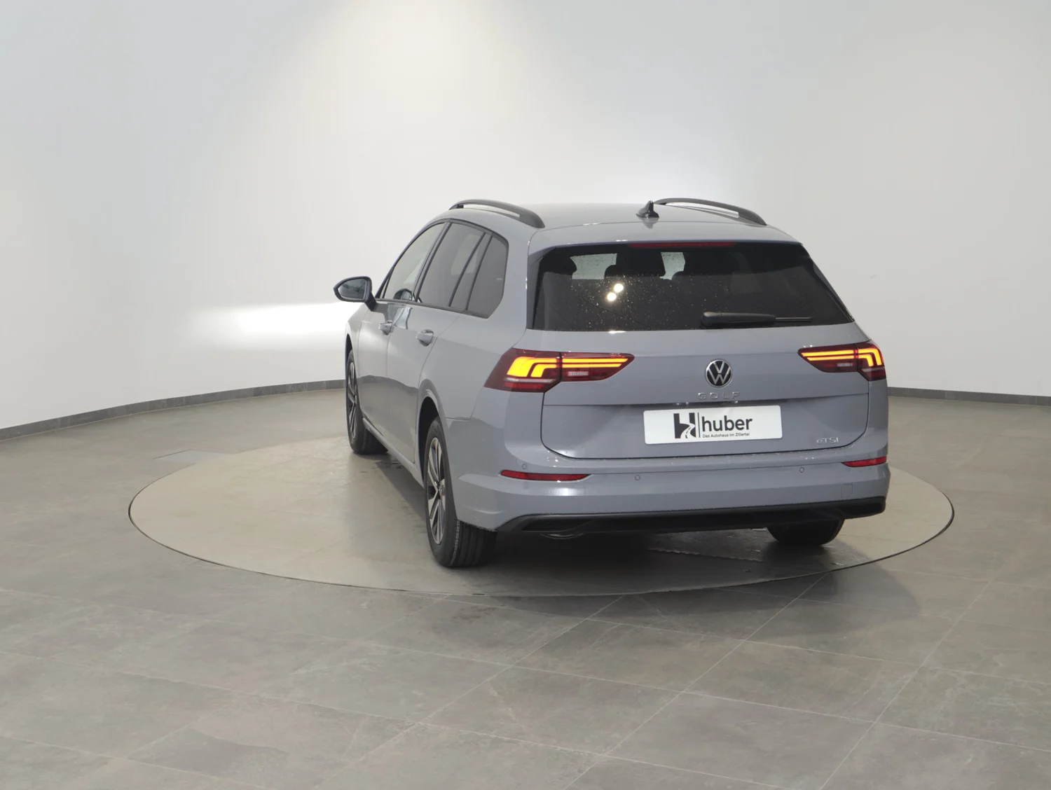 Bild eines Golf Variant Business mHeV DSG
