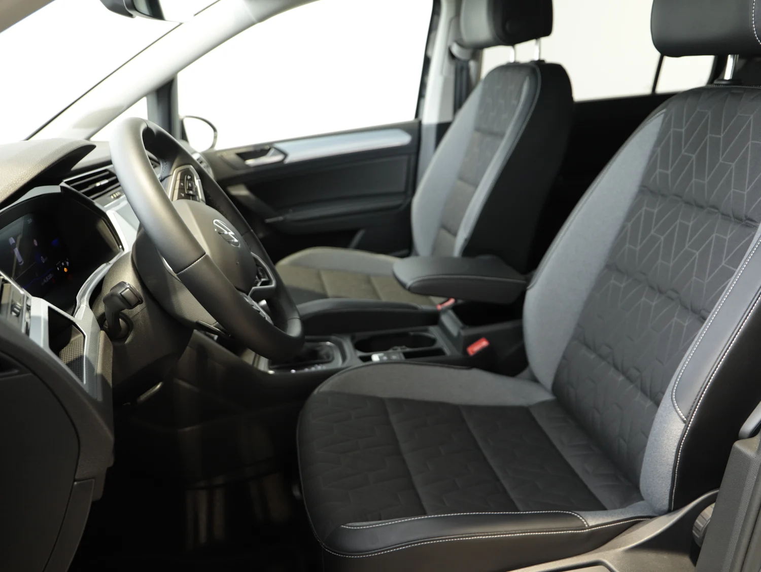 Bild eines Golf Variant Business mHeV DSG