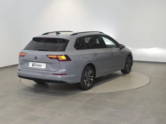 Bild eines Golf Variant Business mHeV DSG