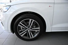 Thumbnail-Foto von Fahrzeug