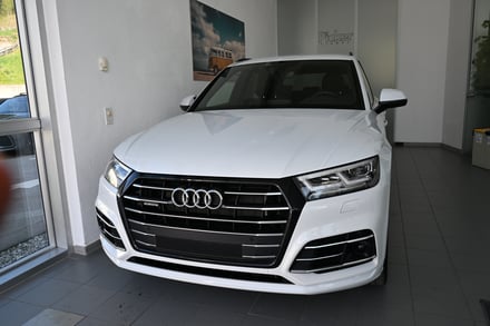 Audi Q5 55 TFSI e quattro Sport