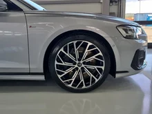 Thumbnail-Foto von Fahrzeug