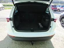 Škoda Karoq Selection TDI DSG in Moon-Weiß Metallic