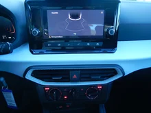 SEAT Arona Reference Edition 1.0 TSI in Candy-Weiß