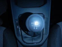 SEAT Arona Reference Edition 1.0 TSI in Candy-Weiß