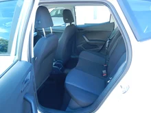 SEAT Arona Reference Edition 1.0 TSI in Candy-Weiß