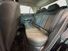 VW T-Roc Design TSI OPF in schwarz - metallic-perleffektno