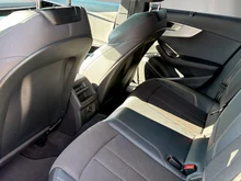 Audi A4 Avant 40 TFSI S line in dunkelgrau - metallic-perleffekt