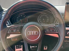 Audi A4 Avant 40 TFSI S line in dunkelgrau - metallic-perleffekt