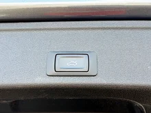 Audi A4 Avant 40 TFSI S line in dunkelgrau - metallic-perleffekt