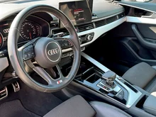 Audi A4 Avant 40 TFSI S line in dunkelgrau - metallic-perleffekt