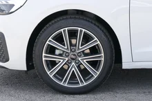 Thumbnail-Foto von Fahrzeug