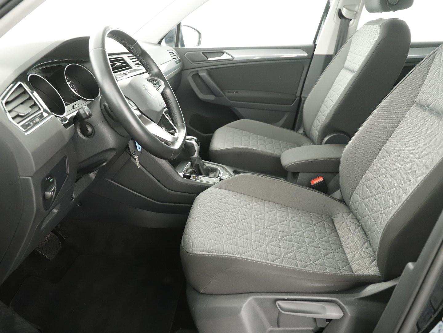 VW Tiguan Life TDI 4MOTION DSG | Bild 3 von 22
