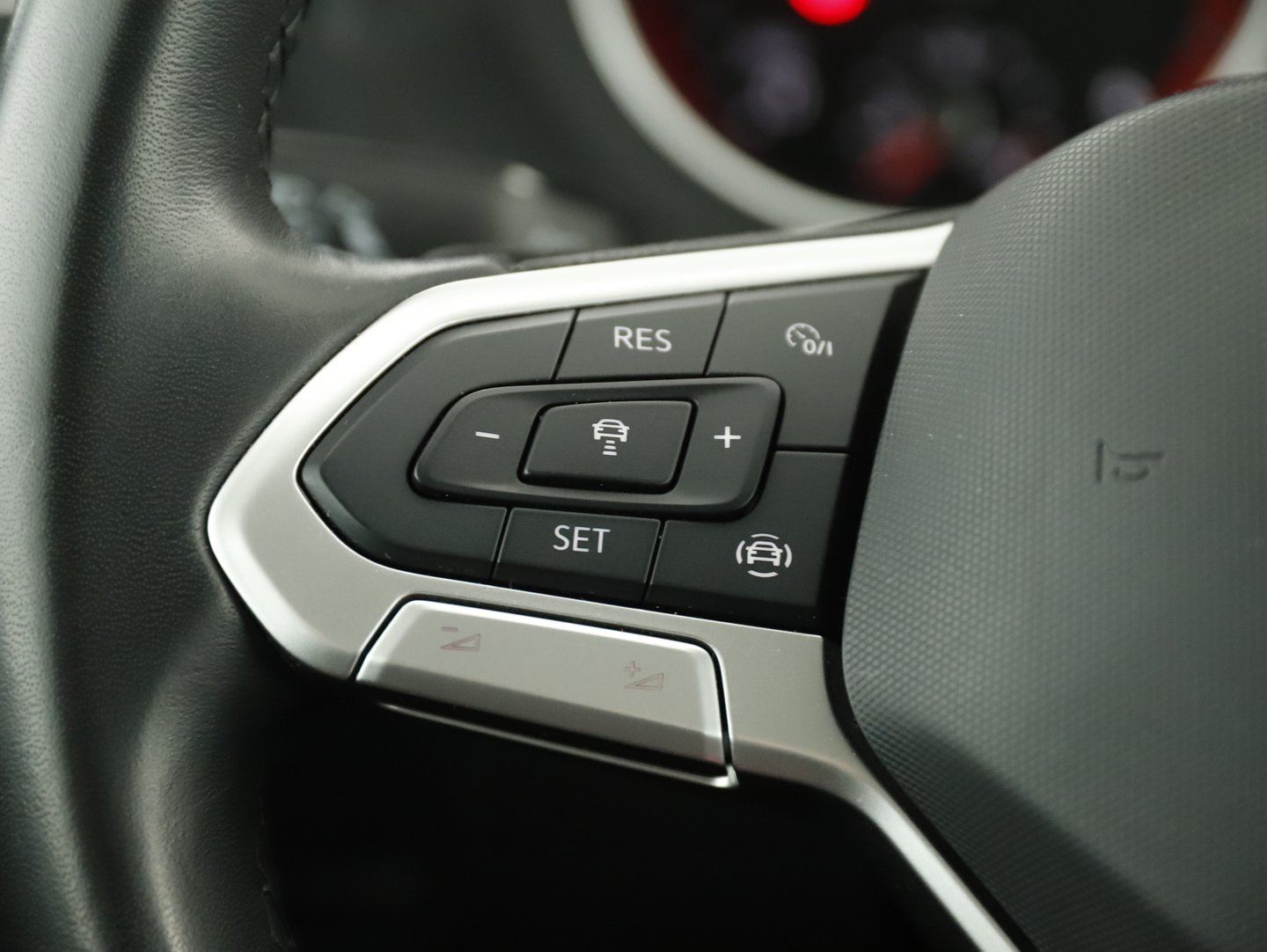 VW Tiguan Life TDI 4MOTION DSG | Bild 14 von 22