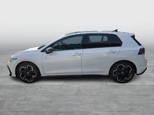VW Golf Sport mHEV TSI DSG in Oryxweiß Perlmutteffekt  Dach schwarz
