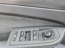 VW Golf Sport mHEV TSI DSG in Oryxweiß Perlmutteffekt  Dach schwarz