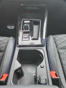 VW Golf Sport mHEV TSI DSG in Oryxweiß Perlmutteffekt  Dach schwarz