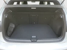 VW Golf Sport mHEV TSI DSG in Oryxweiß Perlmutteffekt  Dach schwarz