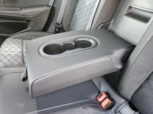 VW Golf Sport mHEV TSI DSG in Oryxweiß Perlmutteffekt  Dach schwarz
