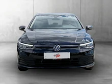 VW Golf Life TSI ACT in Deep Black Perleffekt