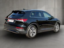 Audi Q4 e-tron 50 e-tron quattro in Mythosschwarz metallic