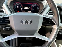 Audi Q4 e-tron 50 e-tron quattro in Mythosschwarz metallic