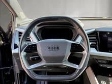 Audi Q4 e-tron 50 e-tron quattro in Mythosschwarz metallic
