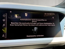 Audi Q4 e-tron 50 e-tron quattro in Mythosschwarz metallic