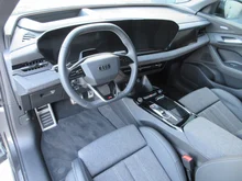 Audi Q6 Sportback e-tron quattro in Daytonagrau Perleffekt