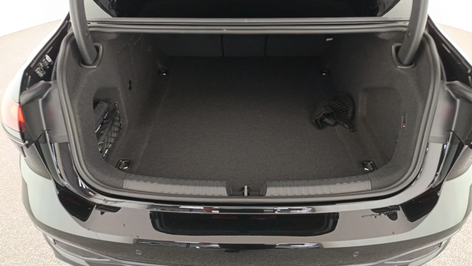 Bild eines Audi A6 Limousine quattro TDI 150 kW