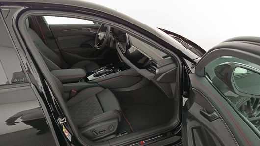 Bild eines Audi A6 Limousine quattro TDI 150 kW