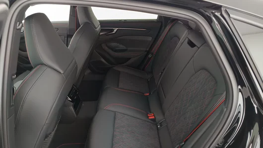 Bild eines Audi A6 Limousine quattro TDI 150 kW