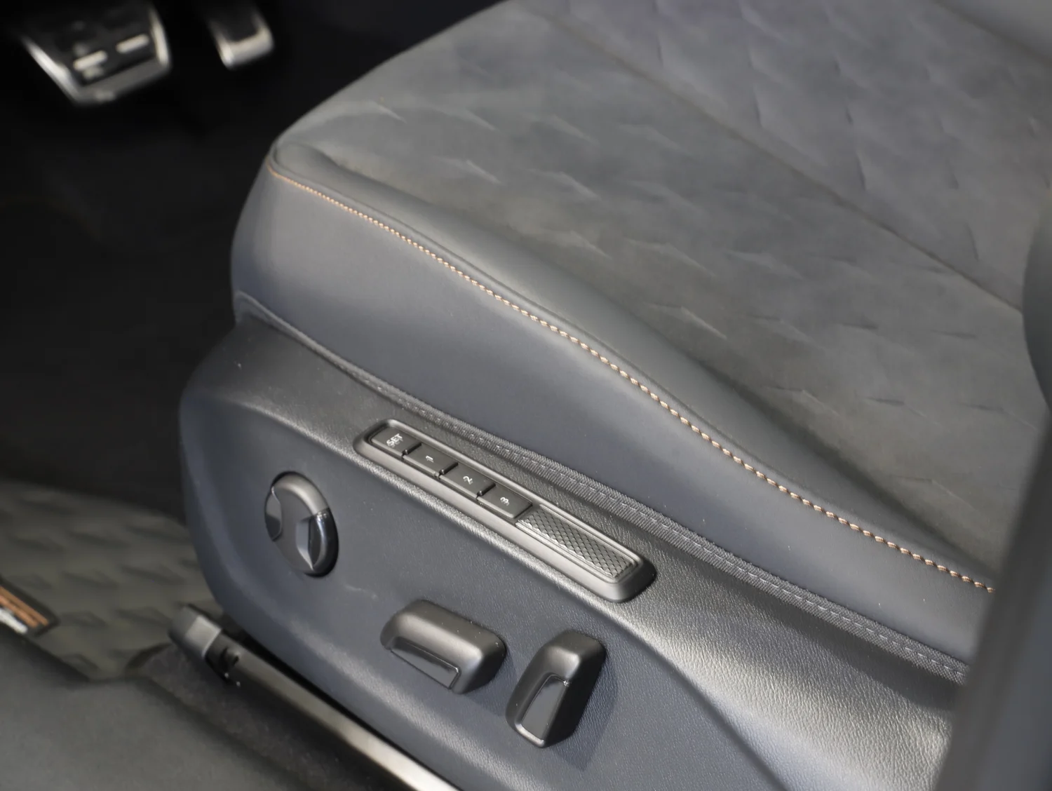 Bild eines CUPRA Terramar 1.5 e-TSI 150 PS DSG