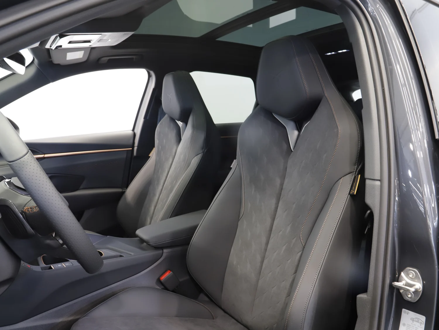 Bild eines CUPRA Terramar 1.5 e-TSI 150 PS DSG