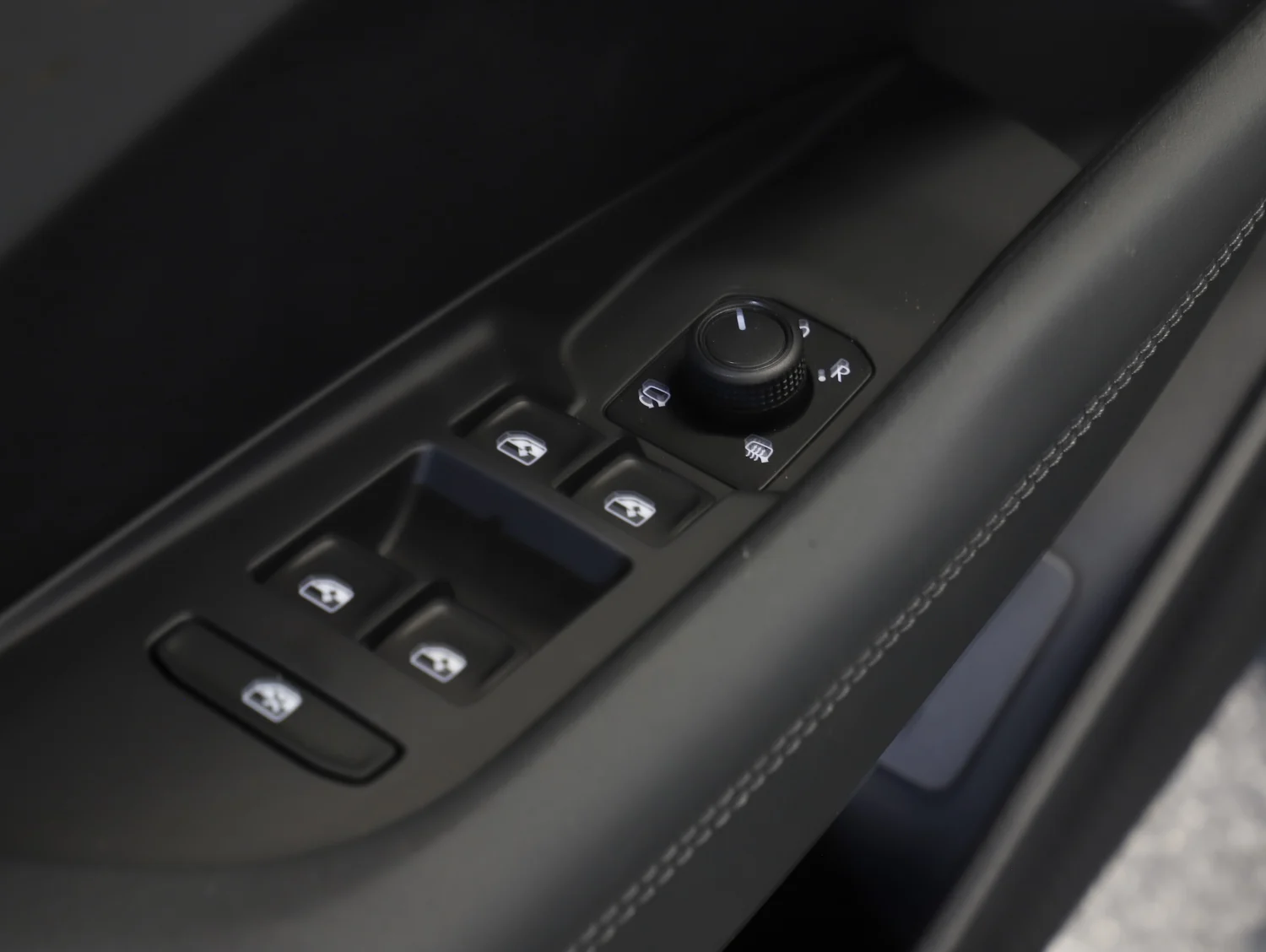 Bild eines CUPRA Terramar 1.5 e-TSI 150 PS DSG