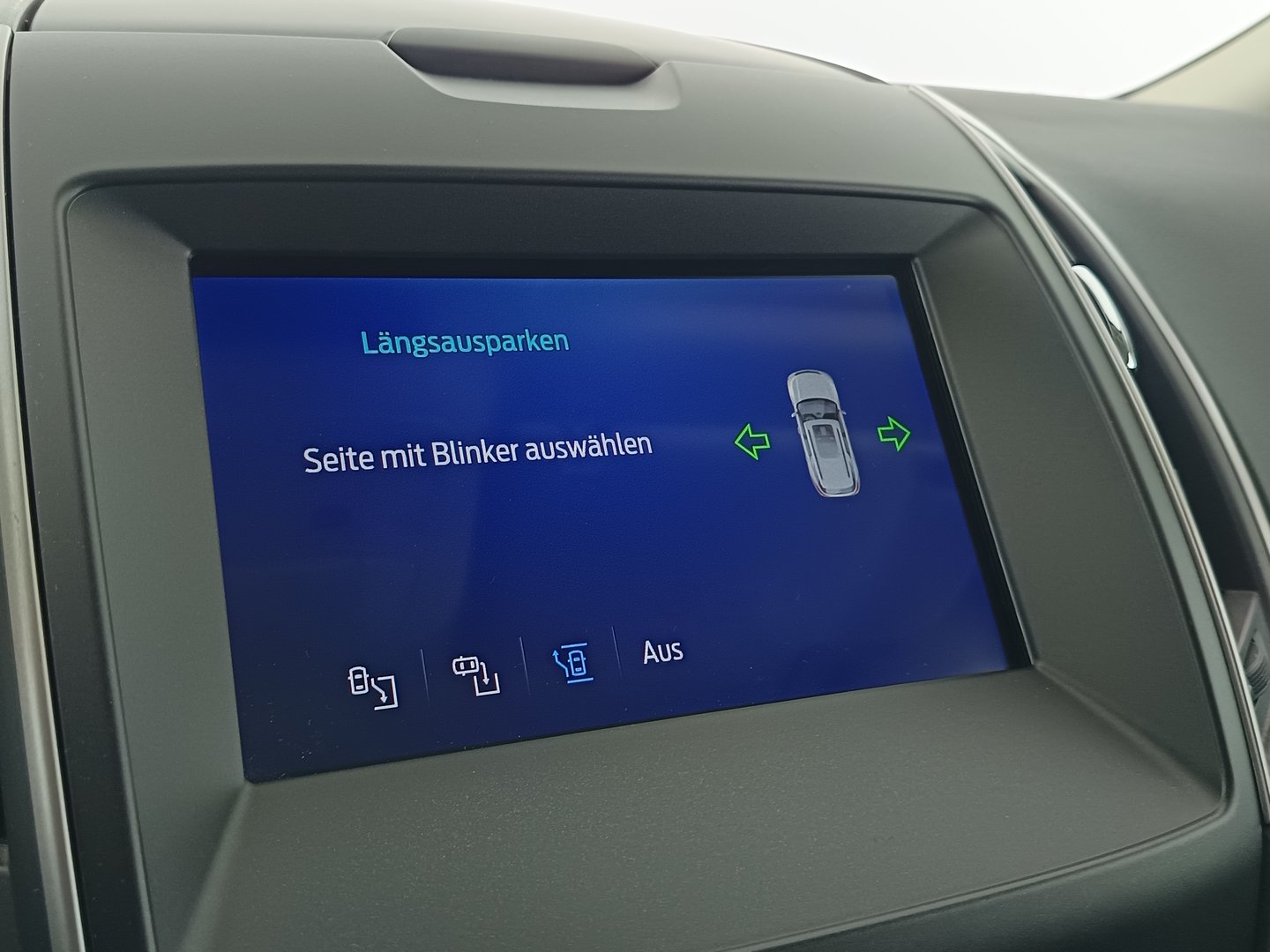 Ford Galaxy 2,0 EcoBlue SCR AWD Trend Aut. | Bild 20 von 38