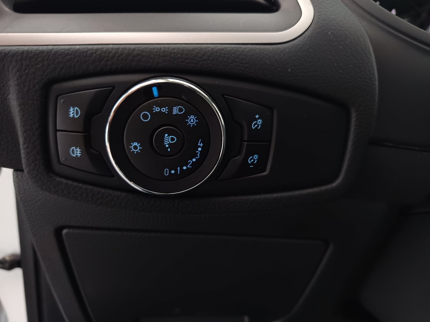 Ford Galaxy 2,0 EcoBlue SCR AWD Trend Aut. | Bild 12 von 38