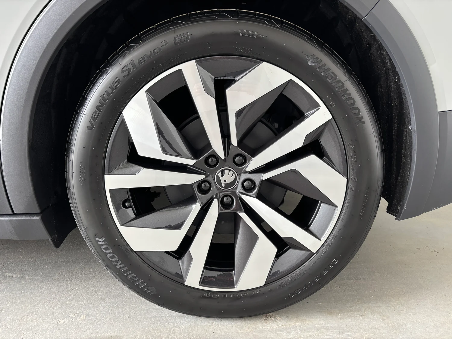 Bild eines Škoda Elroq Sportline 60