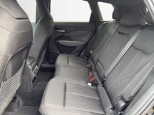 Audi Q3 TFSI 110 kW in Mythosschwarz Metallic