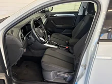 VW T-Roc Life TSI in Pure White