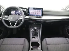 VW Golf Life TSI in PURE WHITE