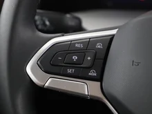 VW Golf Life TSI in PURE WHITE
