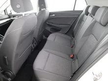 VW Golf Life TSI in PURE WHITE