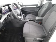 VW Golf Life TSI in PURE WHITE