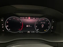 Škoda Karoq Selection TSI in 2Y Moon-Weiss Metallic
